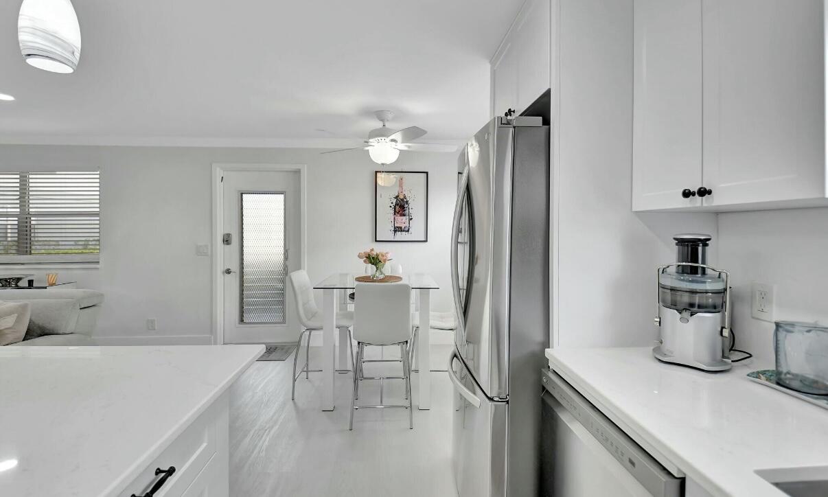 581 Monaco Way, Unit 581 Delray Beach, FL 33446 - Photo 13 of 34 IMG_2615