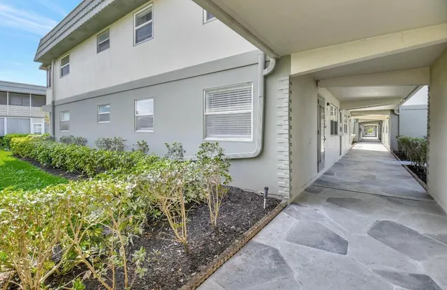 $2,500 | 581 Monaco Way, Unit 581, Delray Beach, FL 33446