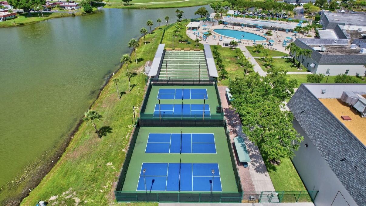 581 Monaco Way, Unit 581 Delray Beach, FL 33446 - Photo 32 of 34 IMG_2639