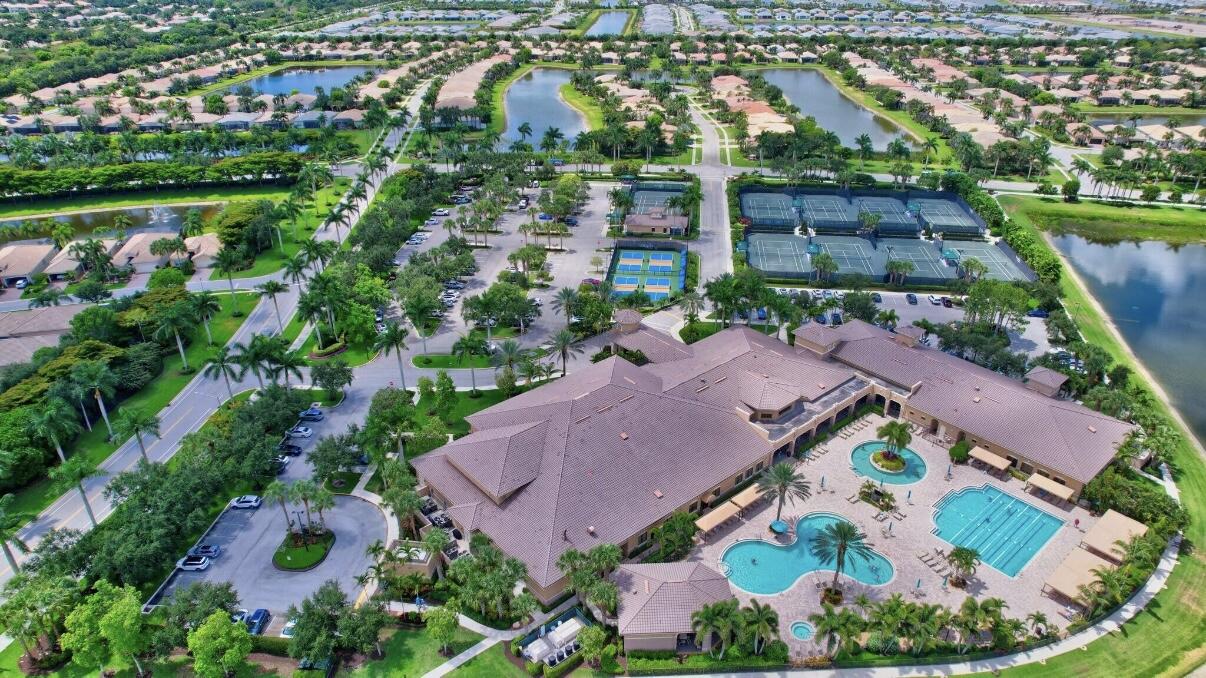 581 Monaco Way, Unit 581 Delray Beach, FL 33446 - Photo 33 of 34 IMG_2640