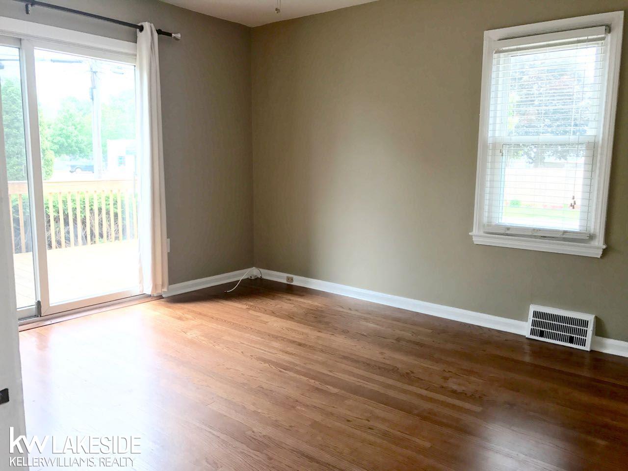 2283 Princeton Road Berkley, MI 48072 - Photo 10 of 14 31321738-9.JPG