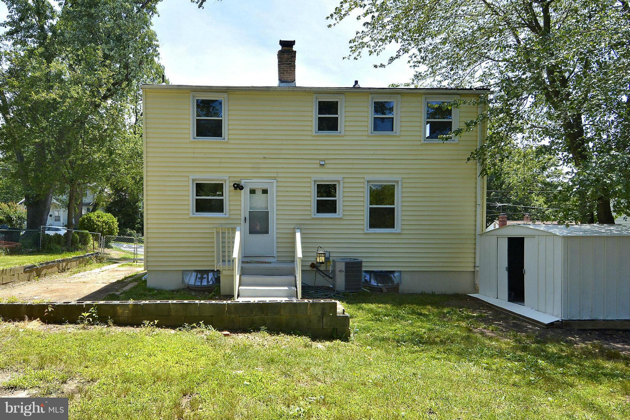 2709 Newton Street Silver Spring, MD 20902 - Photo 4 of 25 a view of a house with a yard