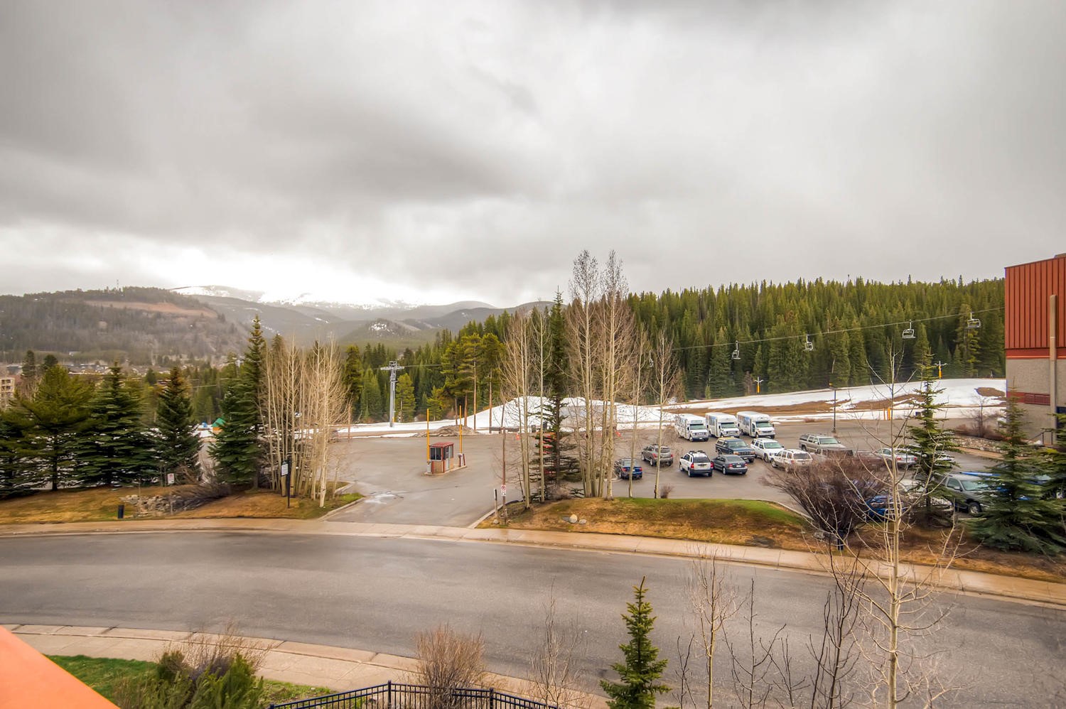 640 Village Road, Unit 4320 Breckenridge, CO 80424 - Photo 22 of 39 Parking Area for Complex