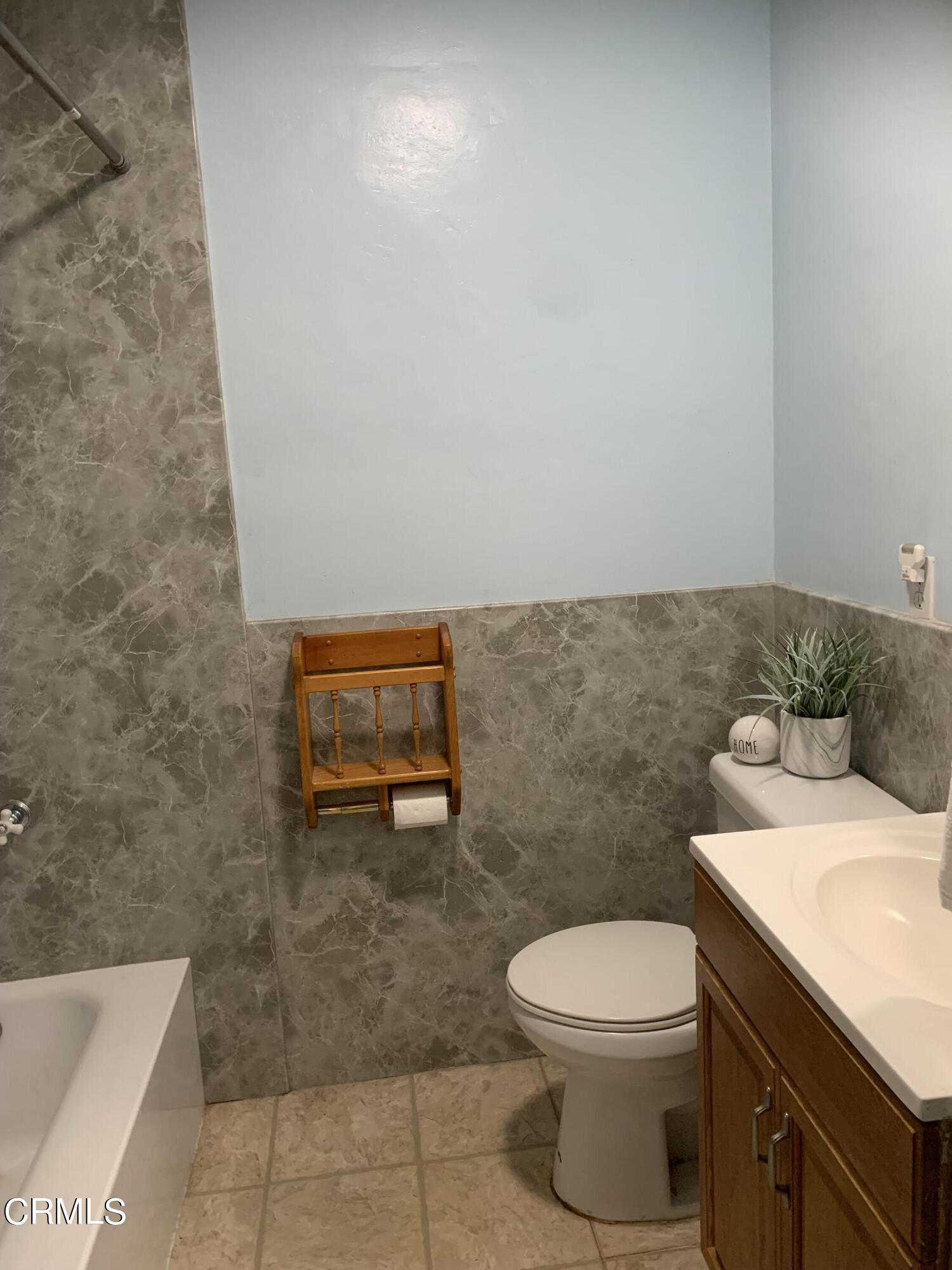 4521 Saviers Road Oxnard, CA 93033 - Photo 8 of 15 IMG_0109