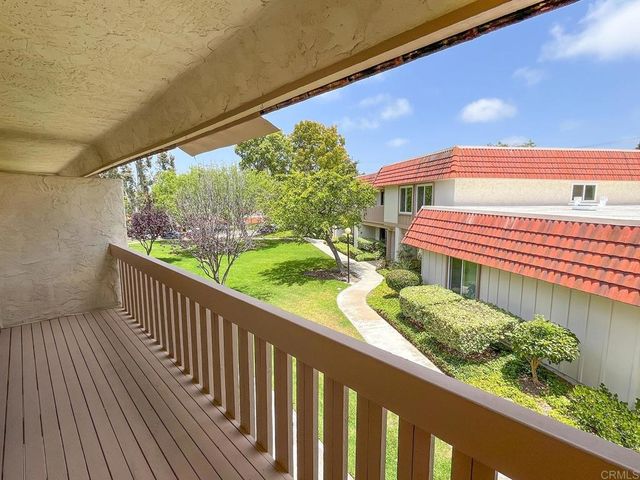 a view of a tennis court