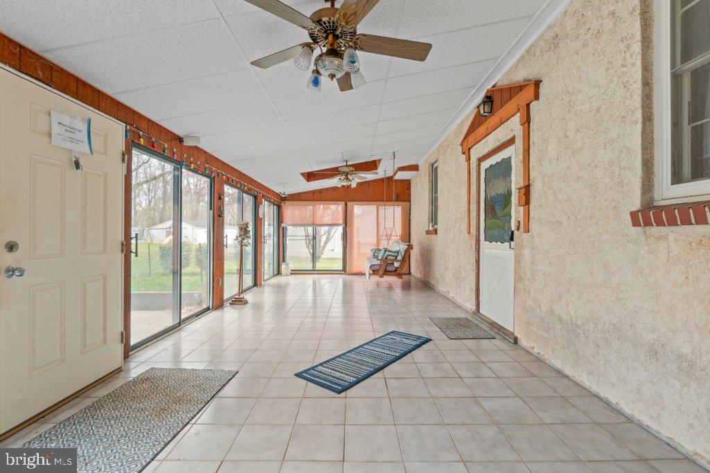 21119 Ridge Road Freeland, MD 21053 - Photo 14 of 32 Sunroom