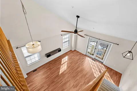 $450,000 | 43374 Greyswallow Terrace, Ashburn, VA 20147