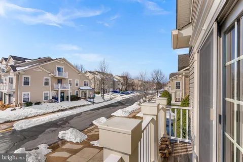 $450,000 | 43374 Greyswallow Terrace, Ashburn, VA 20147