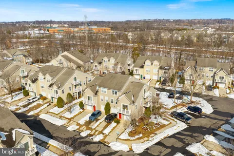 $450,000 | 43374 Greyswallow Terrace, Ashburn, VA 20147