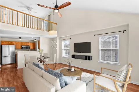 $450,000 | 43374 Greyswallow Terrace, Ashburn, VA 20147