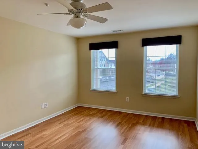 $469,000 | 43374 Greyswallow Terrace, Ashburn, VA 20147