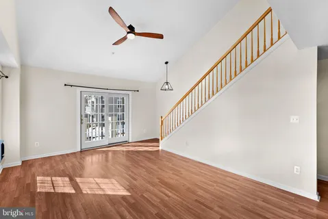 $450,000 | 43374 Greyswallow Terrace, Ashburn, VA 20147