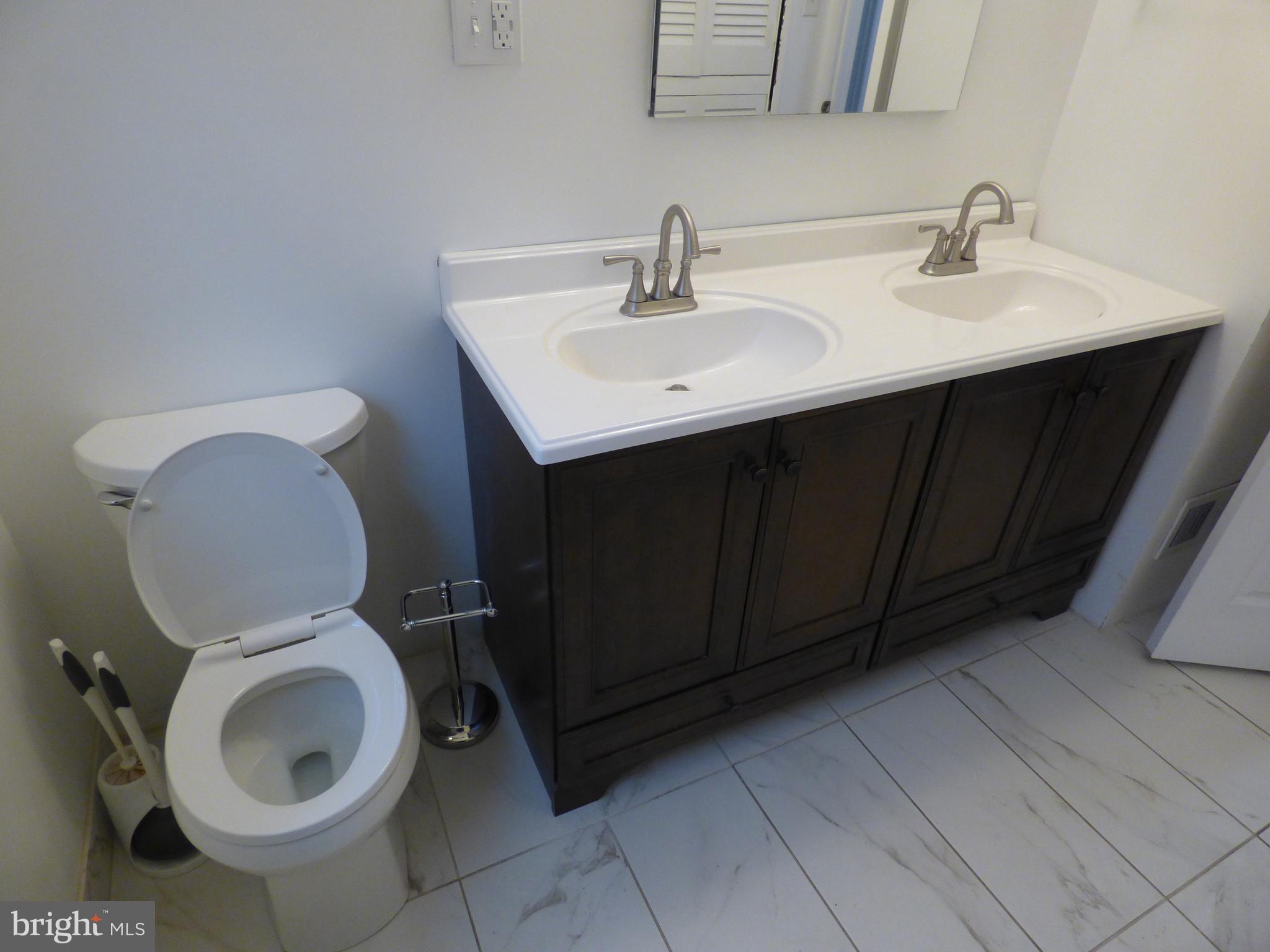 3307 Kayson Street Silver Spring, MD 20906 - Photo 8 of 33 Bath Room View2