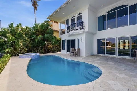 $5,995,000 | 5600 Coastal Drive, Boca Raton, FL 33487