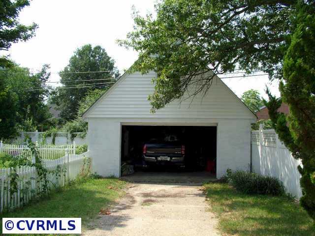 6010 Rois Road Richmond, VA 23227 - Photo 8 of 10 Gallery Image 8