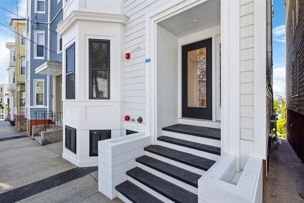 275 Webster Street, Unit 3 Boston, MA 02128 - Photo 14 of 14