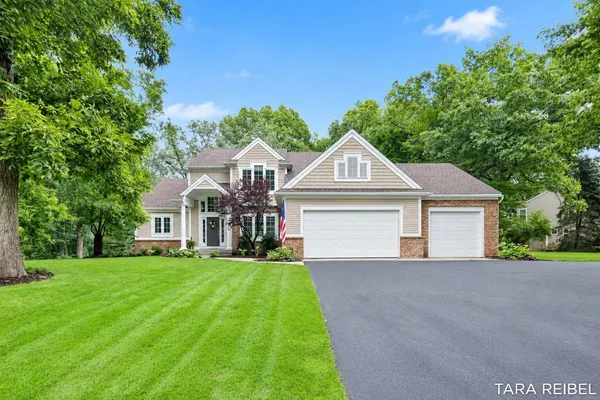 $799,900 | 4320 Trail E Drive Northeast, Ada, MI 49301