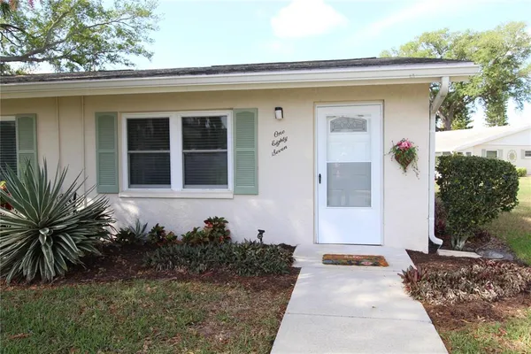 $1,550 | 2202 Clubhouse Drive, Unit 187, Sun City Center, FL 33573