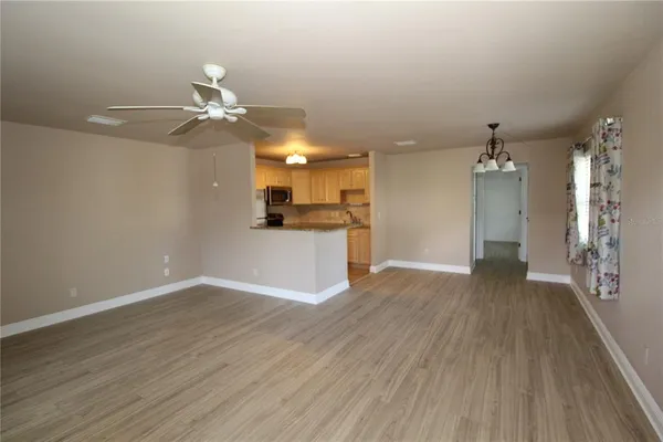 $1,550 | 2202 Clubhouse Drive, Unit 187, Sun City Center, FL 33573