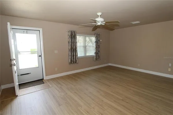 $1,550 | 2202 Clubhouse Drive, Unit 187, Sun City Center, FL 33573