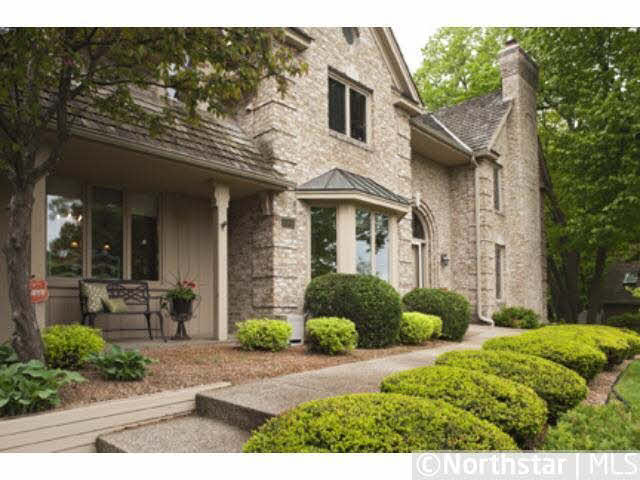 10793 Mt Curve Road Eden Prairie, MN 55347 - Photo 3 of 18