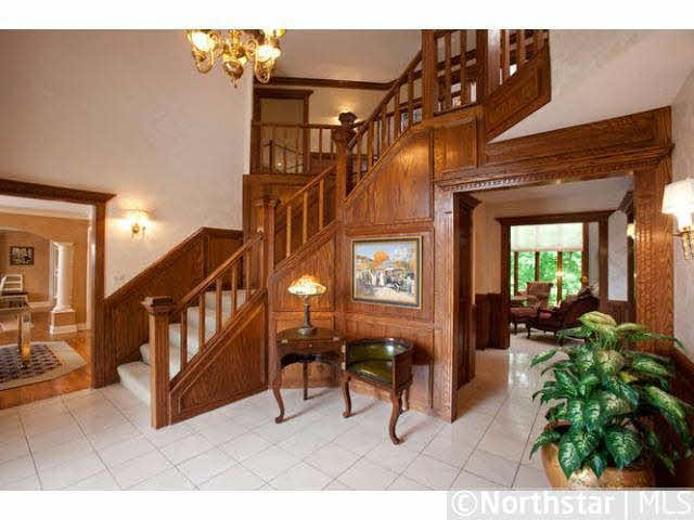 10793 Mt Curve Road Eden Prairie, MN 55347 - Photo 4 of 18