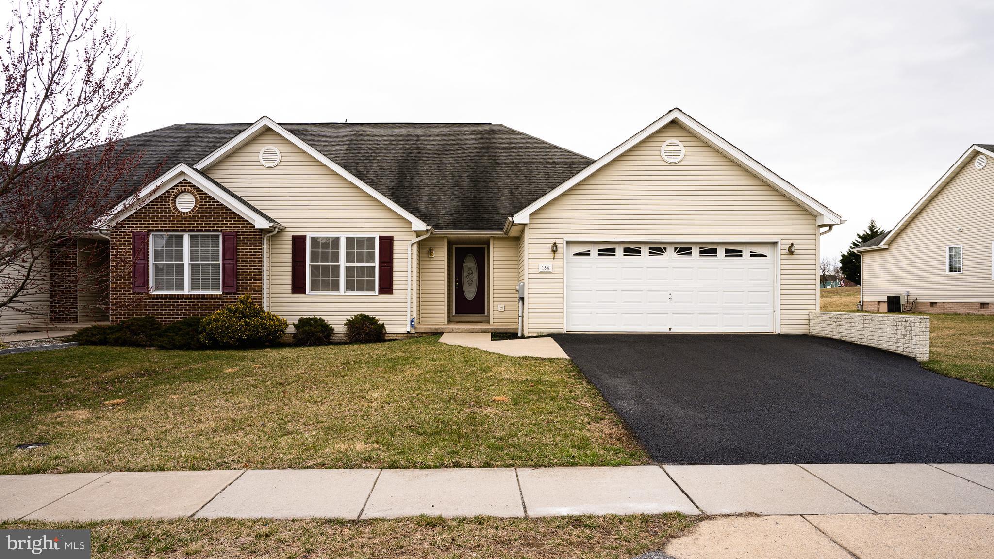 154 Peter Rabbit Drive Ranson, WV 25438 - Photo 3 of 31