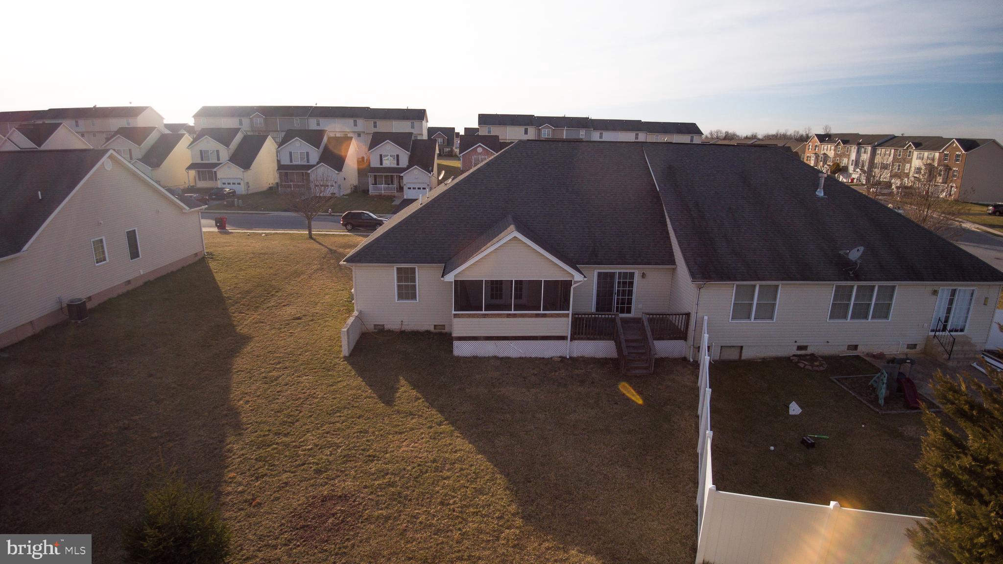 154 Peter Rabbit Drive Ranson, WV 25438 - Photo 7 of 31