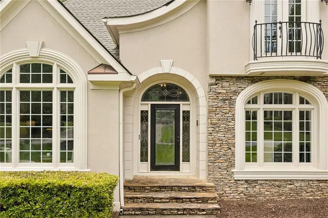 $995,000 | 5105 Deerlake Drive, Alpharetta, GA 30005