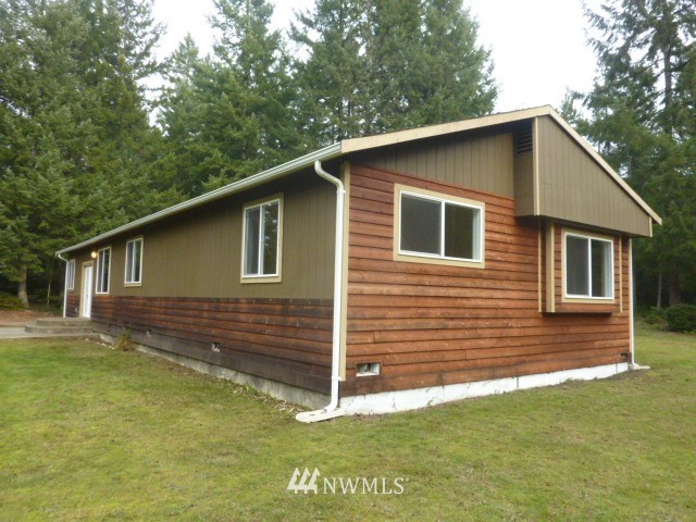 1488 Southwest Andrews Road Port Orchard, WA 98367 - Photo 4 of 14 Gallery Image 4