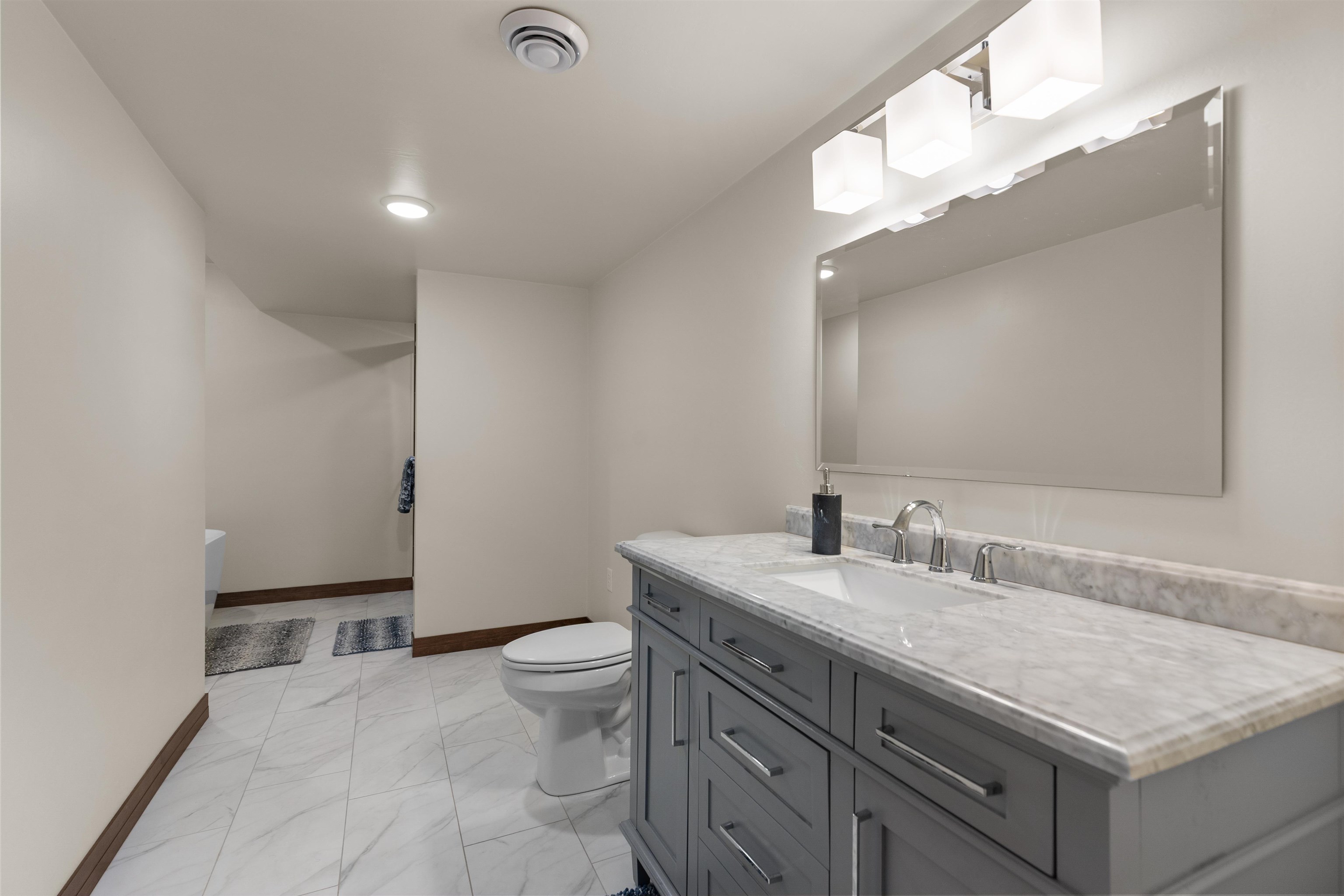 2157 Fox Point Court De Pere, WI 54115 - Photo 56 of 75