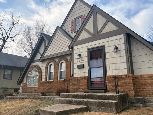 $2,000 | 4516 Rainbow Boulevard, Kansas City, KS 66103
