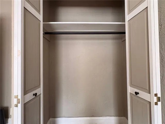 $2,000 | 4516 Rainbow Boulevard, Kansas City, KS 66103