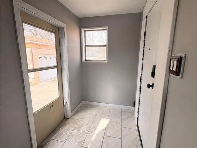 $2,000 | 4516 Rainbow Boulevard, Kansas City, KS 66103