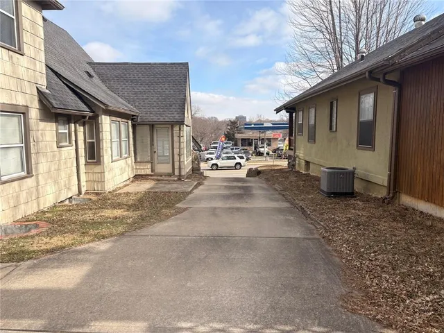 $2,000 | 4516 Rainbow Boulevard, Kansas City, KS 66103