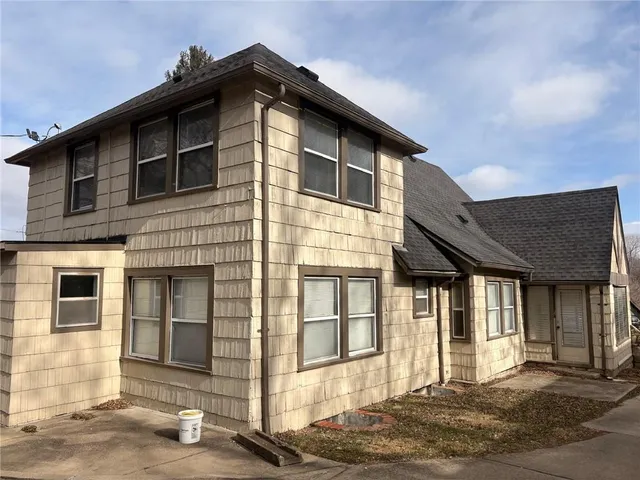 $2,000 | 4516 Rainbow Boulevard, Kansas City, KS 66103