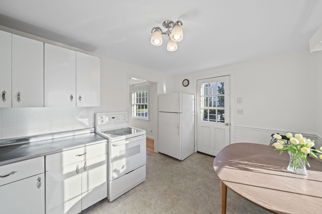 7 Drake Street Braintree, MA 02184 - Photo 8 of 26
