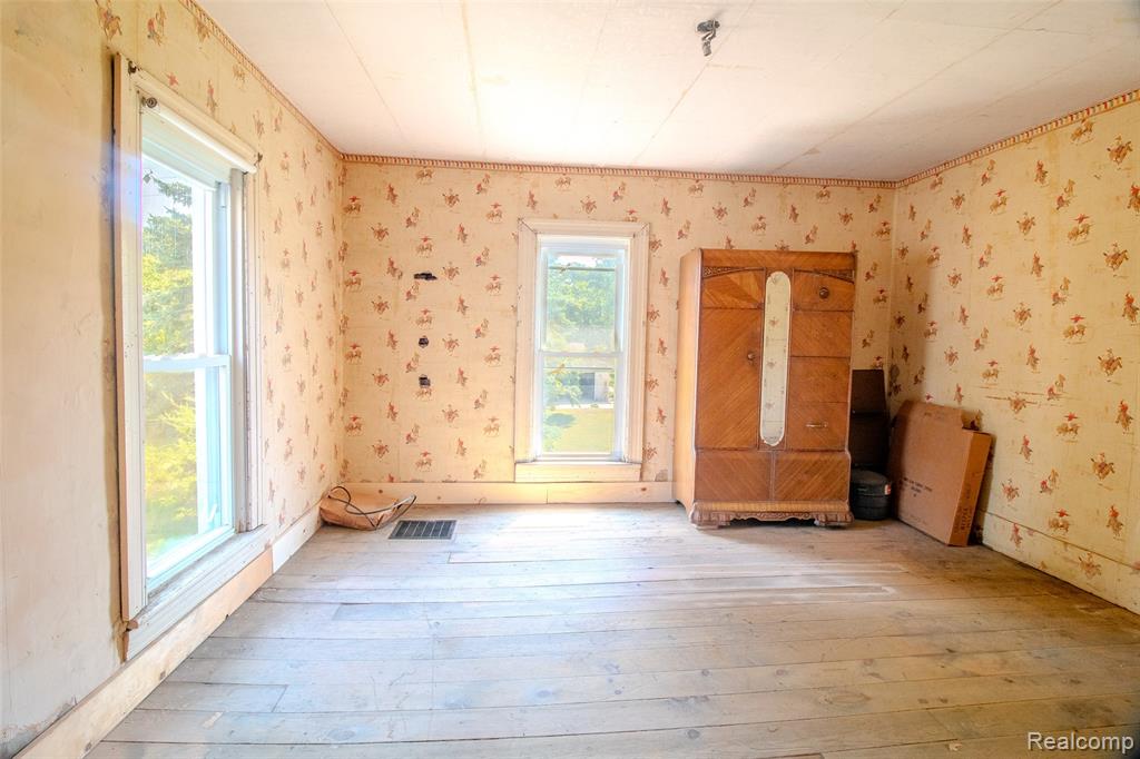 749 East Newburg Road Carleton, MI 48117 - Photo 30 of 43