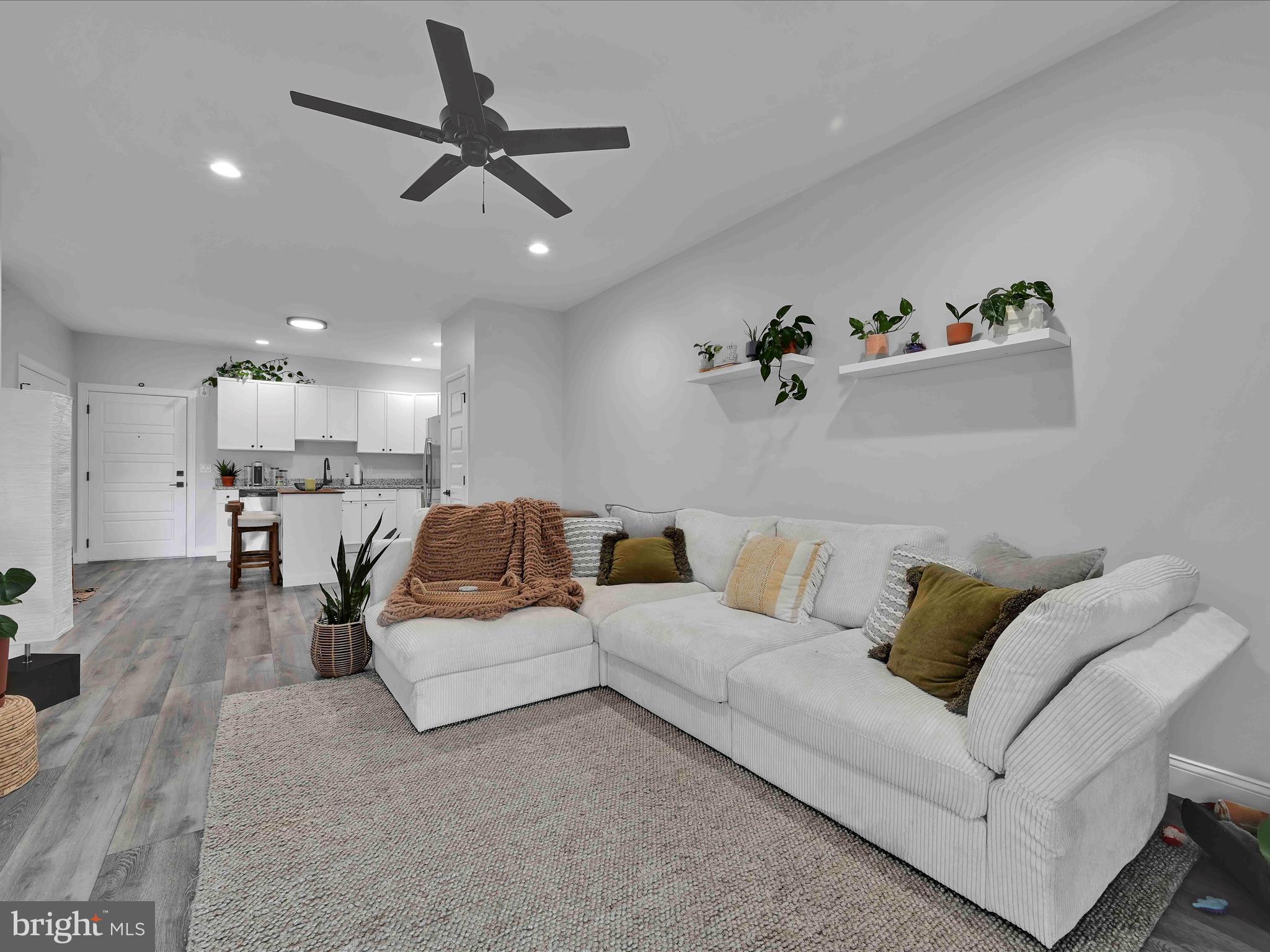 500-800 Paramount Boulevard, Unit 101312 Orwigsburg, PA 17961 - Photo 17 of 66 a living room with furniture