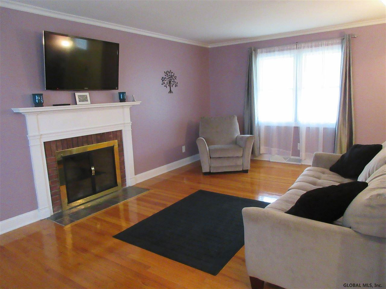61 Greenock Road Bethlehem, NY 12054 - Photo 7 of 18 Photo 7