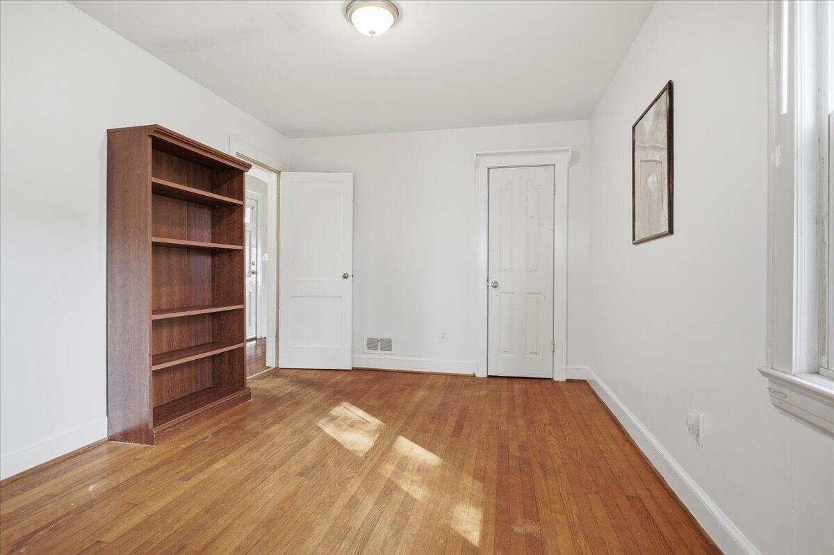 4950 Fralin Road Northwest Roanoke, VA 24012 - Photo 21 of 27 Bedroom 2