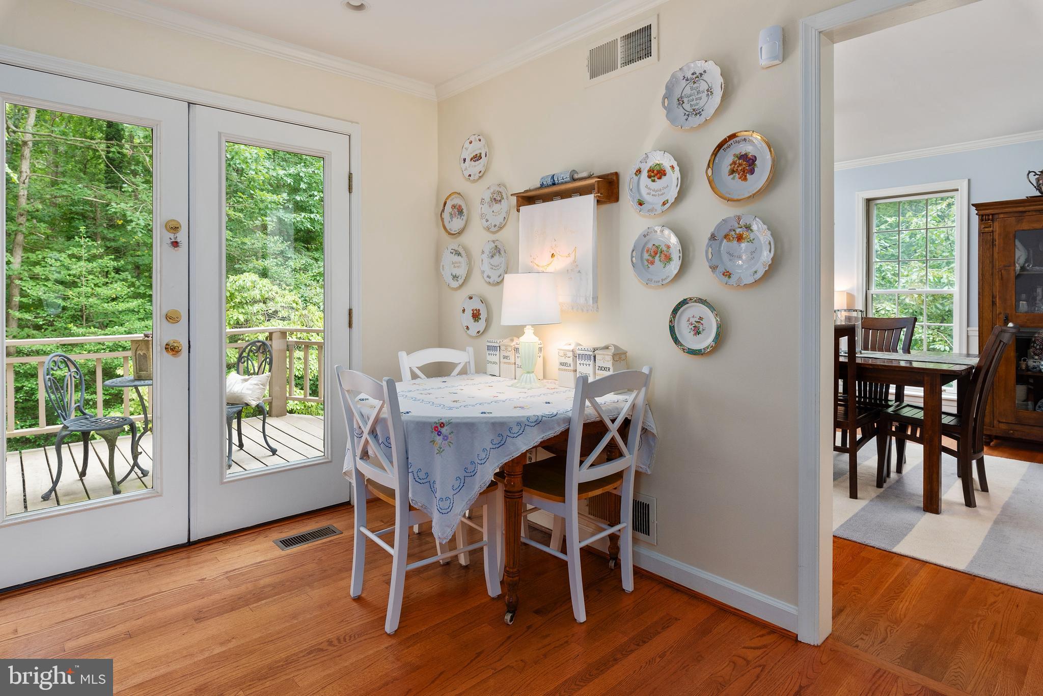 1936 High Ridge Road Annapolis, MD 21409 - Photo 15 of 75 Cozy breakfast nook in the kitchen by atrium door.