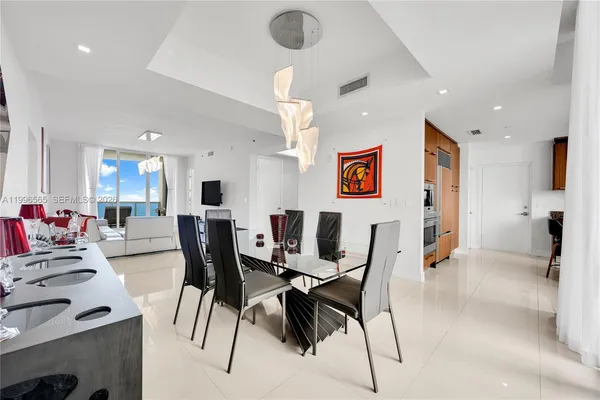 $15,000 | 15901 Collins Avenue, Unit 2104, Sunny Isles Beach, FL 33160