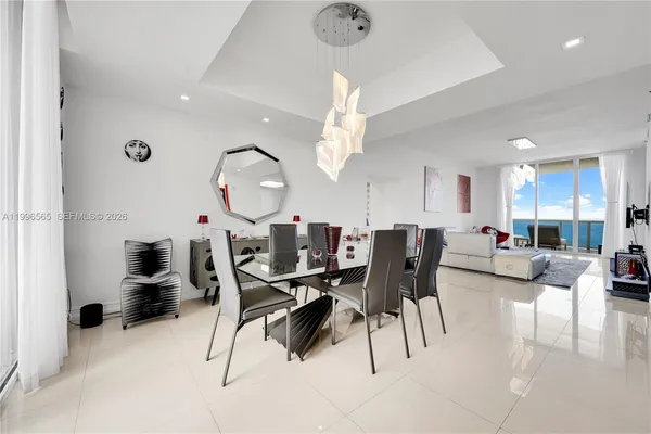 $15,000 | 15901 Collins Avenue, Unit 2104, Sunny Isles Beach, FL 33160