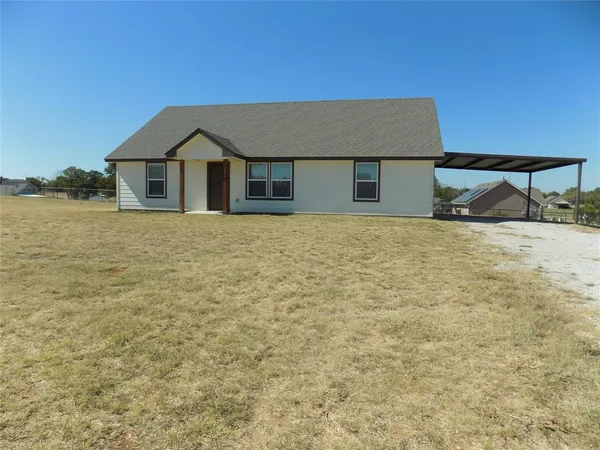 $339,900 | 506 Pecan Tree Court, Poolville, TX 76487