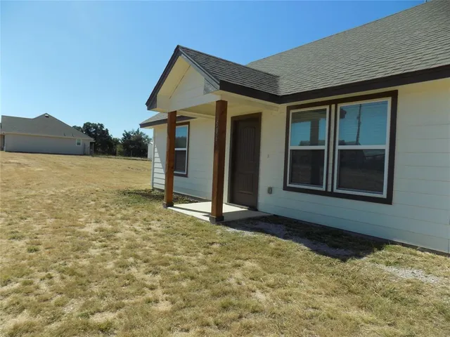 $339,900 | 506 Pecan Tree Court, Poolville, TX 76487