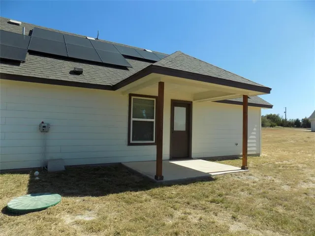 $339,900 | 506 Pecan Tree Court, Poolville, TX 76487