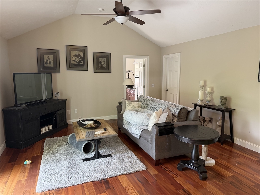 7 Dean Farm Road, Unit 2 Sutton, MA 01590 - Photo 6 of 16