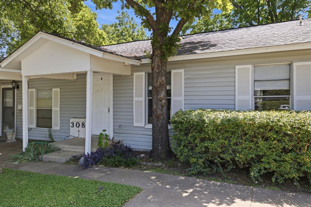 308 North Roe Street, Unit B White Settlement, TX 76108 - Photo 3 of 20
