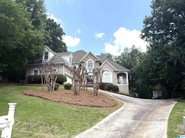 $650,000 | 113 Southview Terrace, Hoover, AL 35244